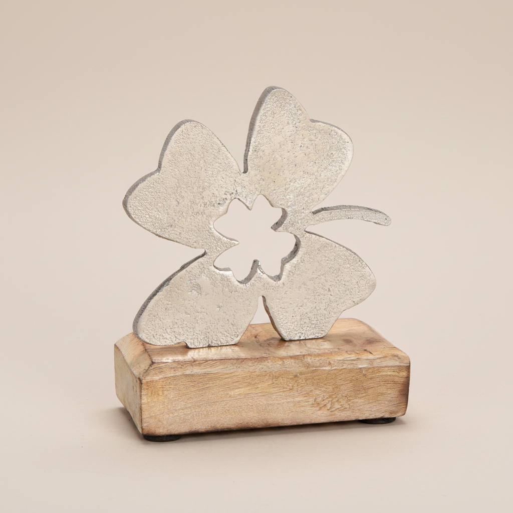 Metalen Klavertje Vier op Mangohouten Voet (13 cm)